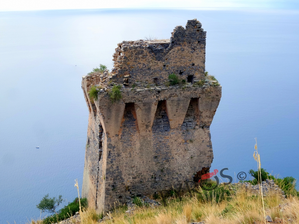 Visita alla Torre sospesa sull\'infinito. Alla fine dell\'escursione l\'amara scoperta...