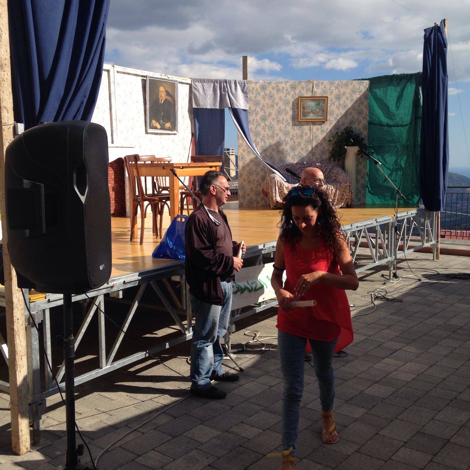 Erika Pulcini conquista il Premio come Migliore Attrice alla II Rassegna di Teatro amatoriale del Circolo Pegaso