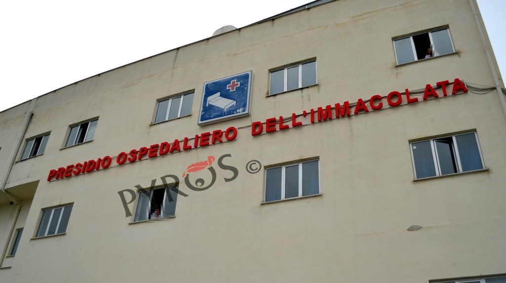 L'ASL pubblica la nuova bozza di Atto Aziendale. Immediata la reazione da Sapri: 'Siamo sempre costretti a difendere il nostro ospedale da scelte incomprensibili'