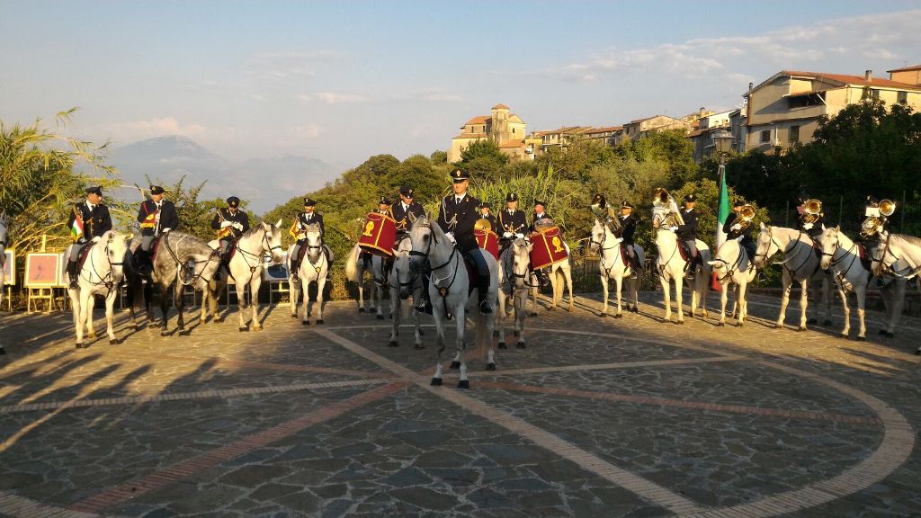 La Fanfara a cavallo della Polizia di Stato a Bosco in ricordo del 7 luglio 1828 e di Massimo Impieri