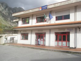 Ticket scuolabus: le minoranze abbandonano l'aula