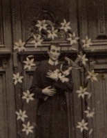 D. Pietro Scapolatempo dona una reliquia di S. Gerardo alla parrocchia