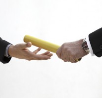 Diritto al lavoro, la staffetta generazionale