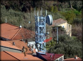 Il Comitato salute pubblica a Buonabitacolo contro l'antenna Ericsson