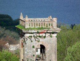 S. Giovanni a Piro: fulmine colpisce il campanile della chiesa