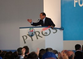 La telefonata di Silvio Berlusconi all'On. Fortunato