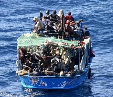I Vescovi campani: "occorrono azioni comuni e incisive per i migranti"