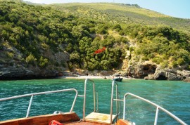 Gli attivisti del M5S, in compagnia dell'on. Tofalo, in visita all'AMP Infreschi e Masseta