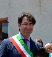 Ferragosto senza acqua, la gente in rivolta. Il Sindaco: mi scuso facendomi carico di colpe non mie