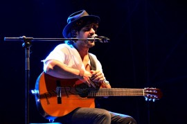 Mannarino a Scario, le immagini dell'intervista e del concerto