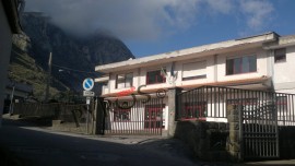 Avviso: in via Pornia da oggi 5 posti auto riservati ai dipendenti pubblici 