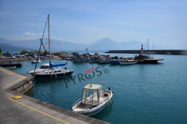 Porto di Scario: vietata la musica alta e sostare e lavorare a torso nudo
