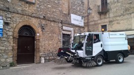 Avviso: pulizia strade, attenzione ai divieti di sosta, prevista la rimozione forzata
