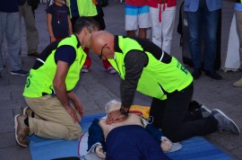 Malore in Piazza, salvato grazie al defibrillatore donato dall'Ass. Speranza