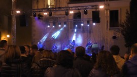 Piazza Sandro Pertini gremita per il primo appuntamento di Cilento Experience