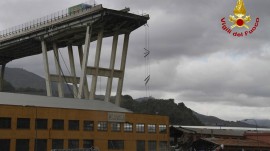 Lutto nazionale per il crollo del ponte di Genova, il Vescovo di Teggiano Policastro invita al ricordo e a sospendere le attivita' ludiche