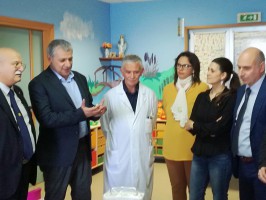 Un respiratore neonatale donato all'Ospedale di Sapri
