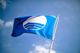 385 spiagge italiane premiate con la Bandiera Blu 2019, 13 riconoscimenti per il Cilento. Premiata anche Maratea nel golfo di Policastro