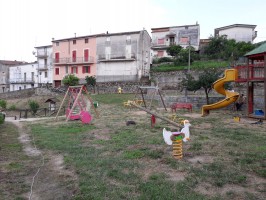 Camerota, parco giochi vandalizzato riparato da amministrazione e volontari