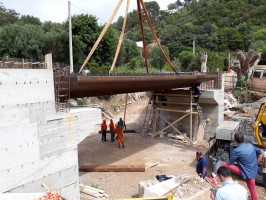 Camerota, depuratore: posato il ponte di accesso all'impianto. Scarpitta: Emozionante