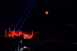Grande partecipazione per l'evento ''Tra cielo e mare'', concluso con lo spettacolo di Capossela a Ciolandrea. Termina cosi Equinozio d'Autunno 2019