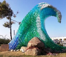 Acciaroli:''La Grande Onda'' dell'artista Sante De Biase s'affissa e veglia...