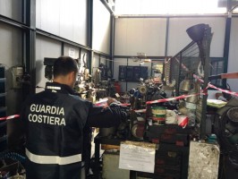 Sapri: Guardia Costiera sequestra officina abusiva 